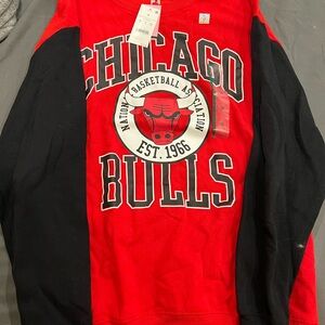 NBA Chicago Bulls Red and Black Sweatshirt